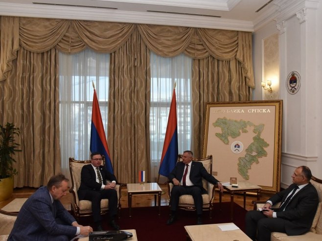 VIŠKOVIĆ SA AMBASADOROM SLOVENIJE U BANJALUCI: Značajan prostor za unapređenje ekonomske saradnje