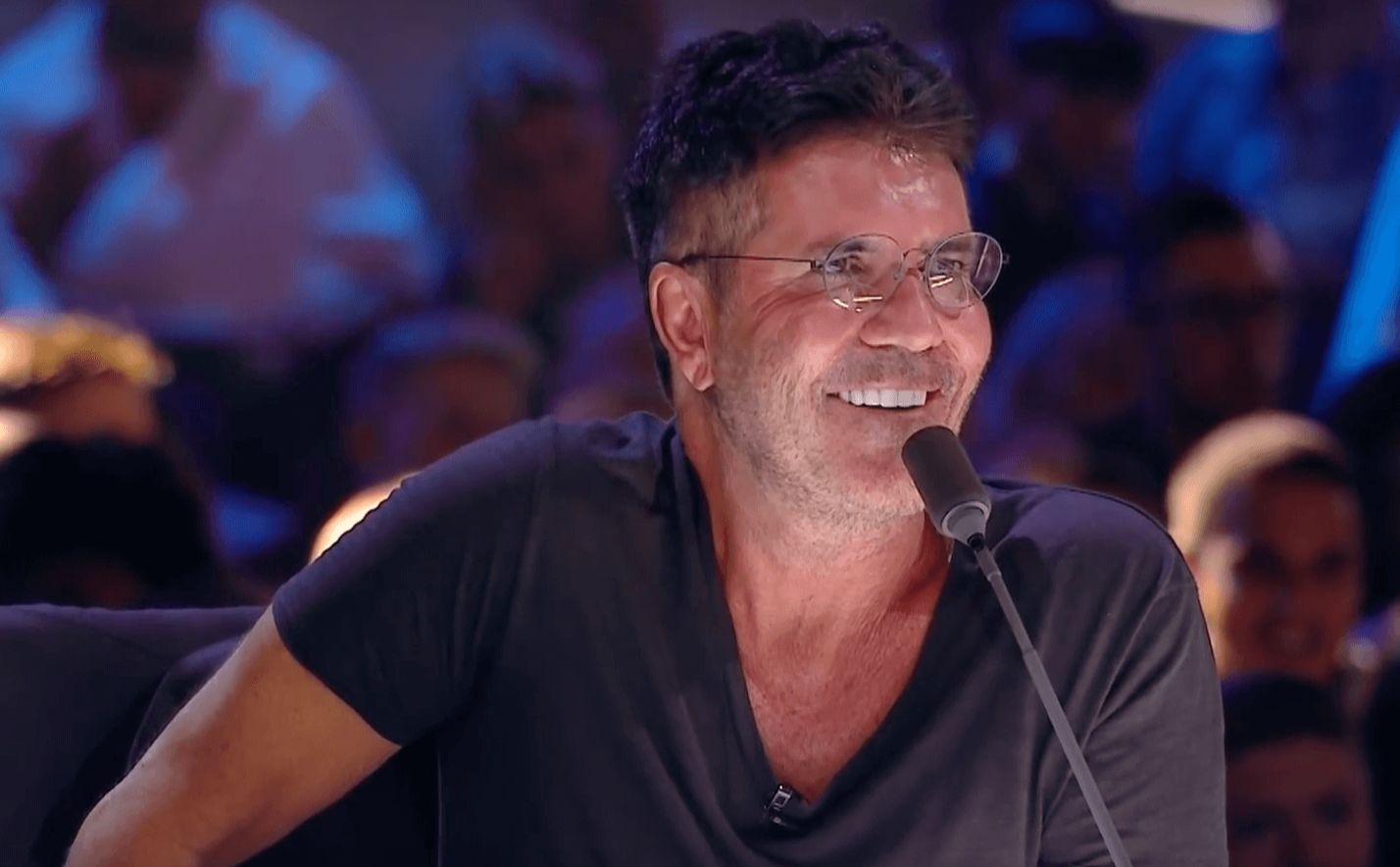 SAJMON KAUEL (63) PONOVO ZAPREPASTIO SVIJET Ozloglašeni član žirija čuvenog takmičenja se prenapumpao botoksom, ovo je urnebesno (FOTO)