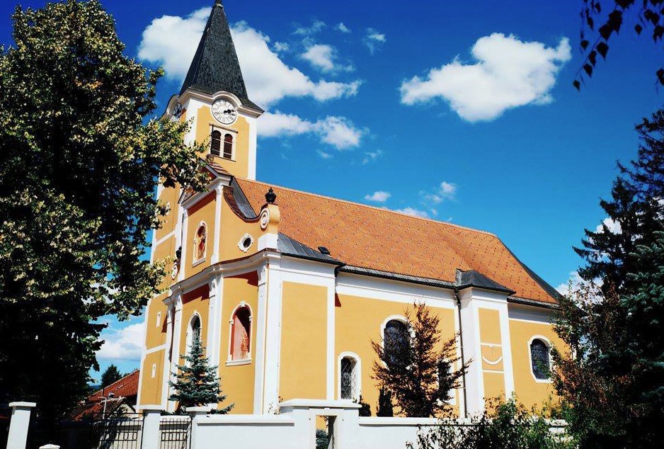ISPOD CRKVE U HRVATSKOJ OTKRIVENO VELIKO BLAGO Vrijedni predmeti bili sakriveni u grobovima