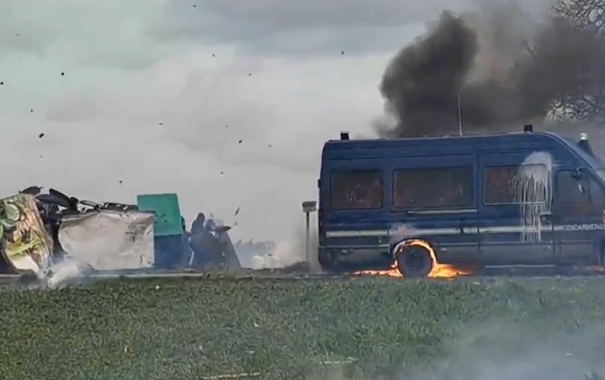 Novi nasilni protesti u Francuskoj, ovaj put ne zbog penzione reforme (VIDEO)