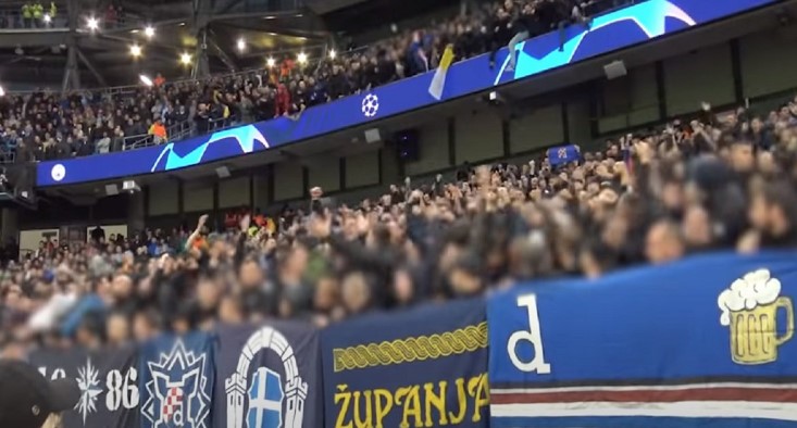 SKANDALOZAN POTEZ ZAGREBAČKIH NAVIJAČA Šetali gradom uz nacistički pozdrav (FOTO/VIDEO)