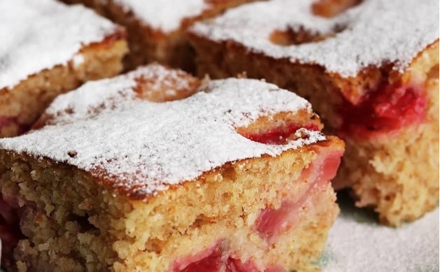 ZASLADITE NEDJELJU Donosimo recept za brzi voćni kolač