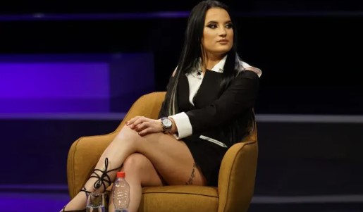 BARBARA BOBAK ŠOKIRALA OBJAVOM Tragovi krvi na ruci: Teško je jako, u velikim sam bolovima! (VIDEO)