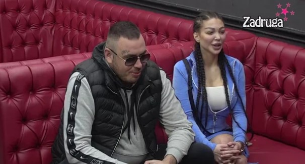 TRUDE SE DA DEFINIŠU ODNOS! Car stravio Maji do znanja šta mu smeta, dok je ona otvoreno priznala da ga voli! (VIDEO)