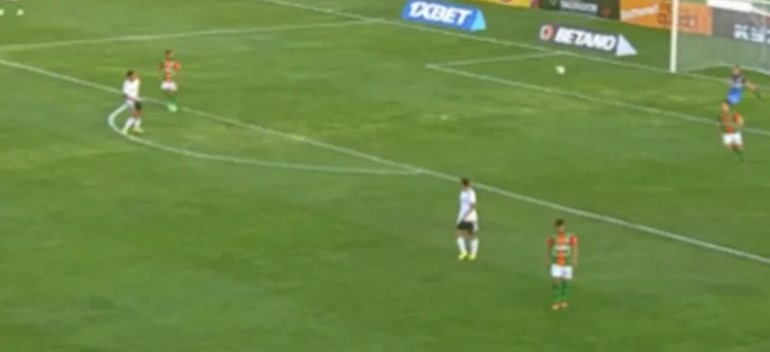 VIDEO OSTAVLJA BEZ TEKSTA Golman postigao gol za Ginisovu knjigu rekorda