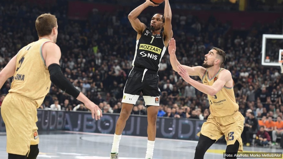 Partizan stao u drugom poluvremenu, Egzum nije mogao sve sam