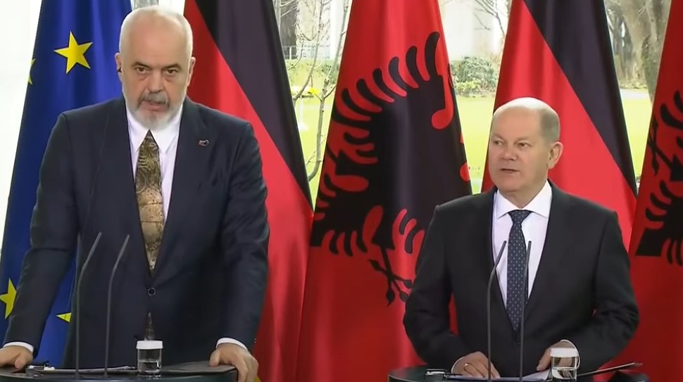 JASNA PORUKA SUSRETA U BERLINU Scholz nakon sastanka s Edijem Ramom: Očekujem brz dogovor Srbije i Kosova