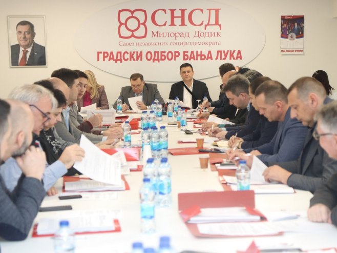 PRISUSTVUJU DODIK I CVIJANOVIĆEVA Sjednica Predsjedništva Gradskog odbora SNSD-a