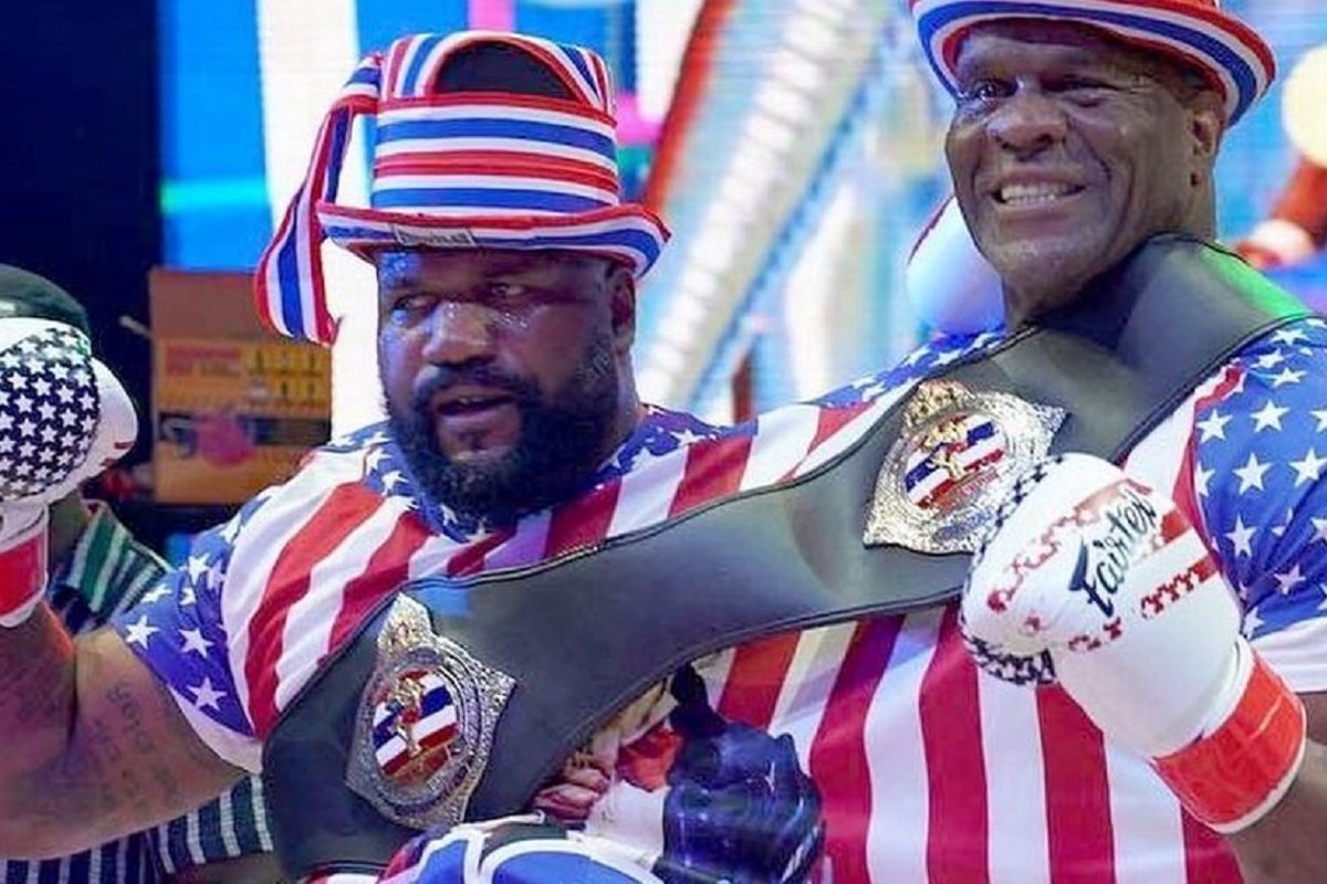 Legenda UFC-a pobijedio u "sijamskom boksu" nokautom (VIDEO)