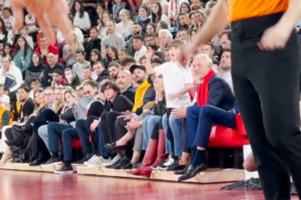SA PUNO EMOCIJA PRATI SVAKI POTEZ Đokovićev sin ukrao šou u Monaku (VIDEO)