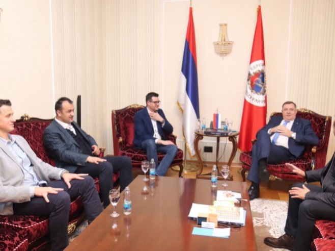 Dodik sa Mračevićem i Milićem o podršci razvoju vaterpola u Srpskoj (FOTO)