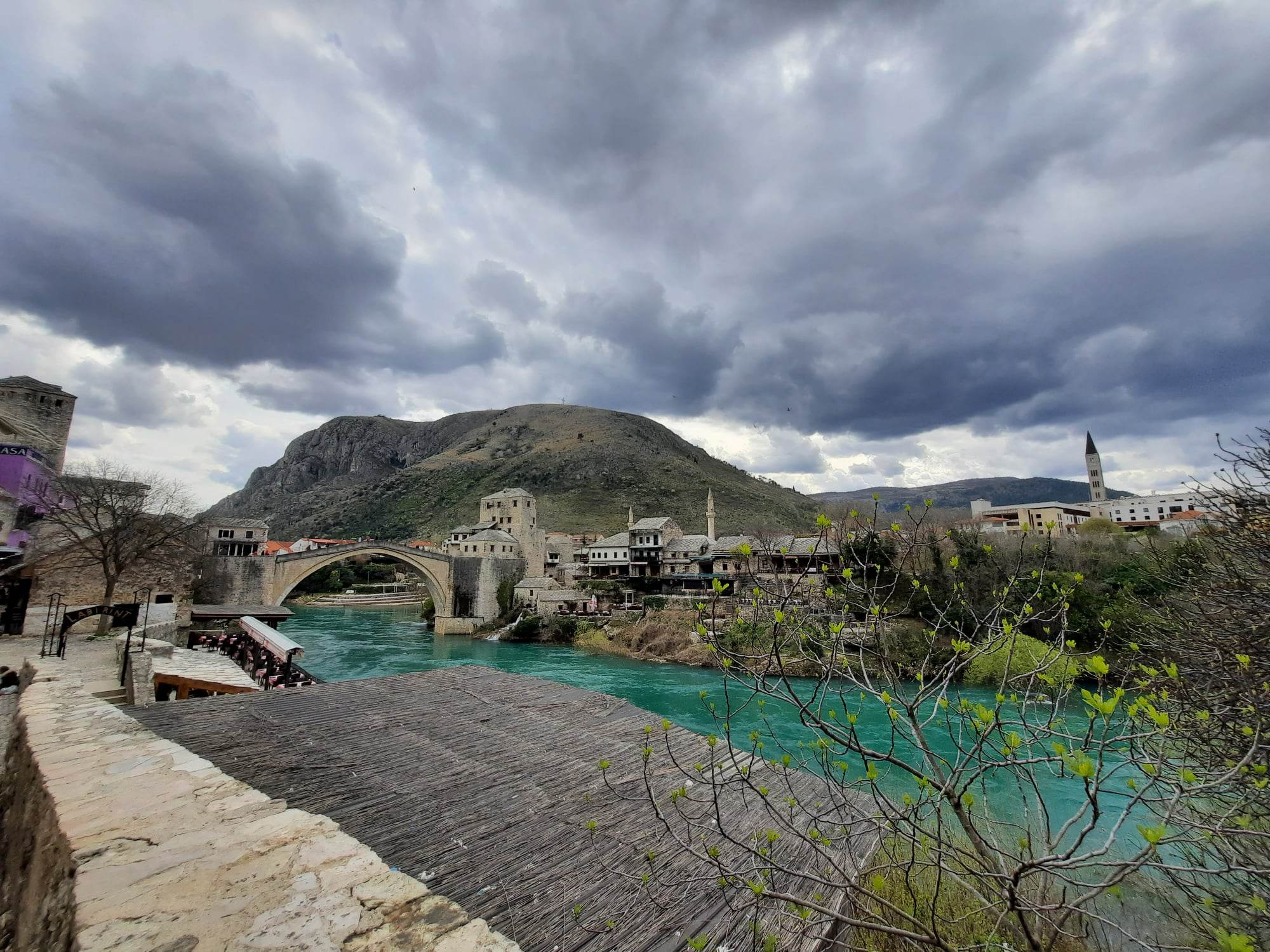 ŠPIC SEZONE Kilometarska kolona na putu iz pravca Mostara prema Jablanici