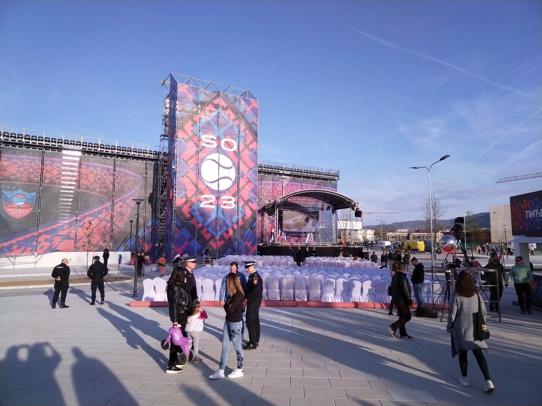 BANJALUKA OTVORILA SVOJA VRATA SVIJETU Počeli prvi mečevi na turniru Srpska open