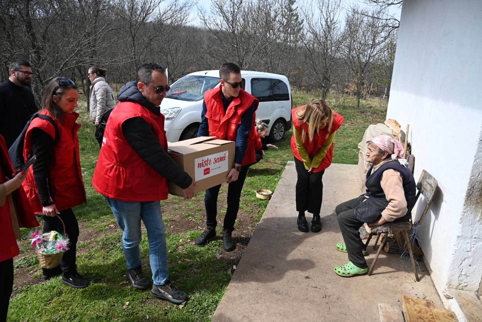 Direktorka M:tela posjetila povratnike u FBiH i poručila: M:tel i Srbija su uvijek uz vas!