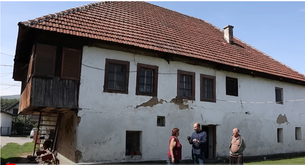 PRIČA JEDNE PORODICE IZ BOSNE U ovoj kući živjelo je 7 jetrva i 43 djece, a nikada se nisu posvađali (VIDEO)