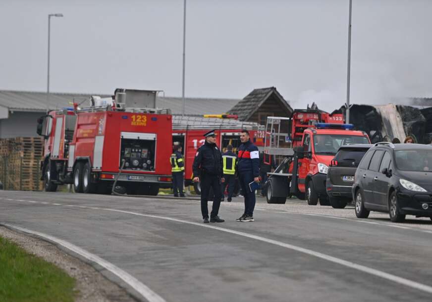 Pogledajte snimak iz vazduha: Požar "spalio" više od 15 miliona KM, borba sa vatrom još traje (VIDEO)