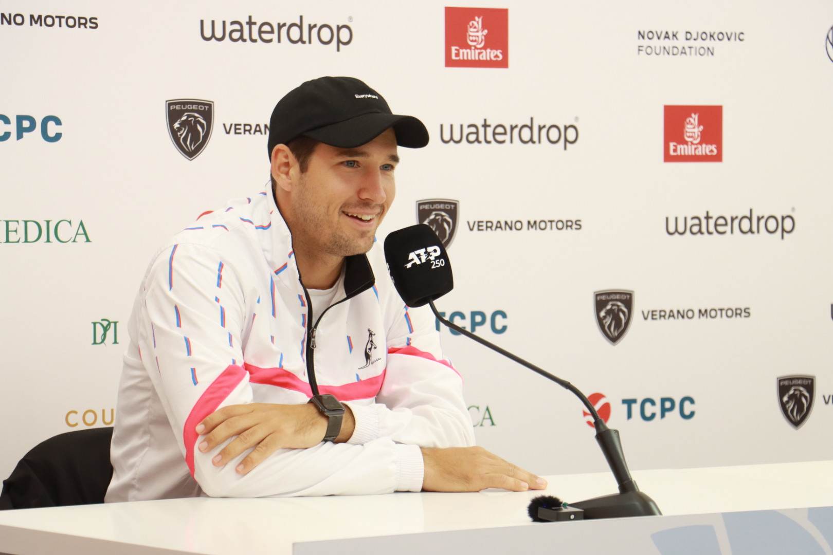 LAJOVIĆ I ĐOKOVIĆ IMAJU ISTOG UZORA! Zanimljivi detalji iz biografije Đokovićevog protivnika, tenis mu je najbitniji, ali ima vrlo zanimljiv hobi!