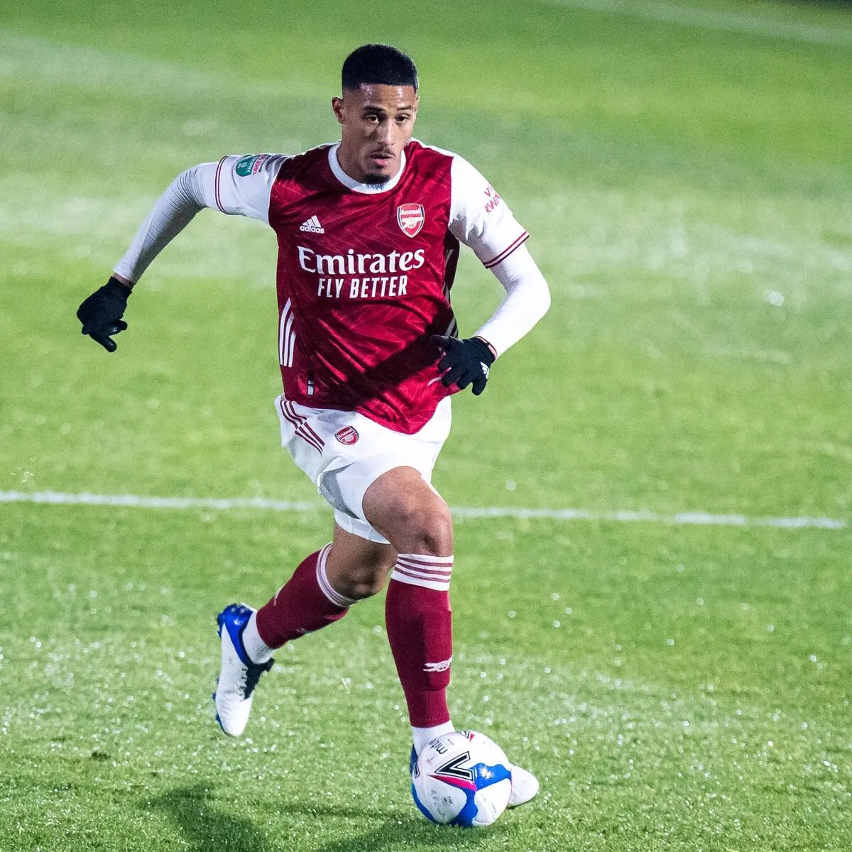 Saliba zbog povrede propušta i derbi protiv Mančester sitija