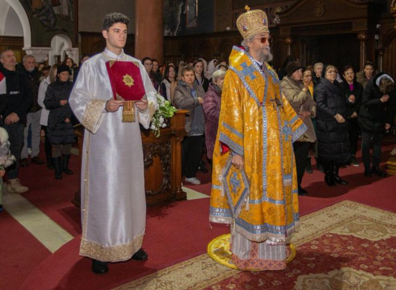 Vladika banjalučki Jefrem poručio na liturgiji: Niko nema pravo da nas porobljava
