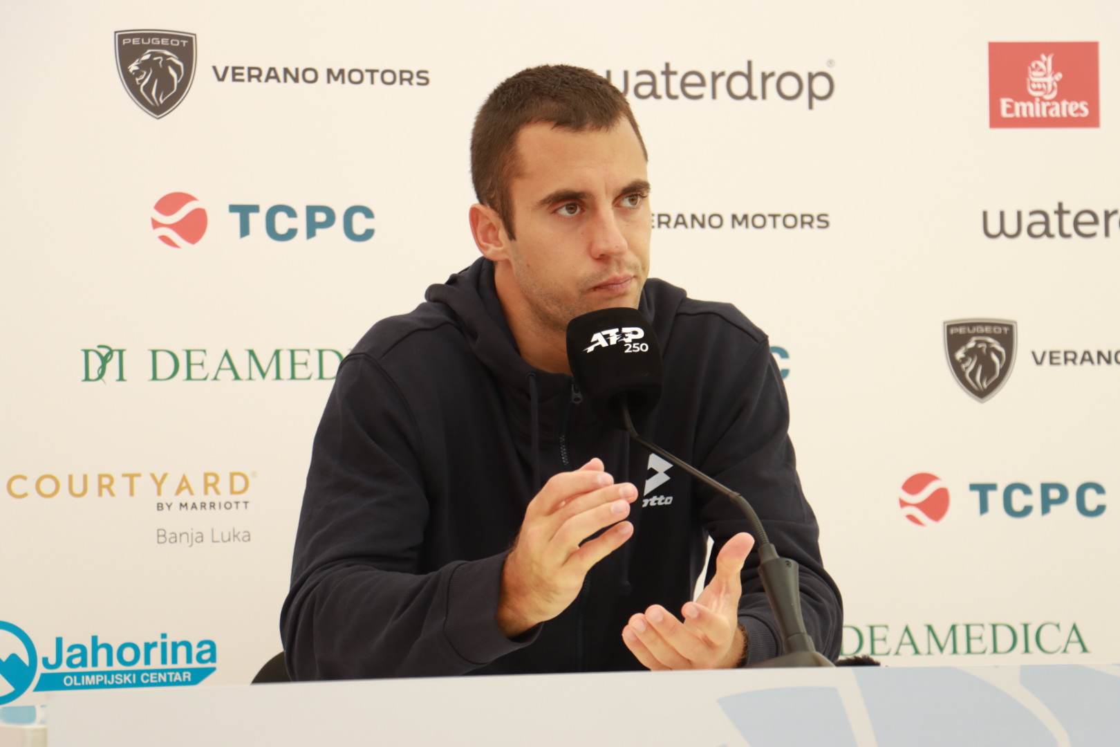 Laslo Đere se plasirao u četvrtfinale ATP turnira