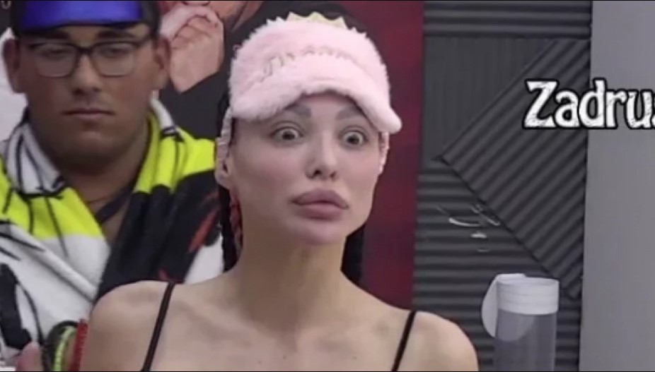 STARLETA NE SLUTI ŠTA SE DEŠAVA NAPOLJU Maja Marinković naslijedila imanje od 1.200.000 evra i kuću na Avali (FOTO)