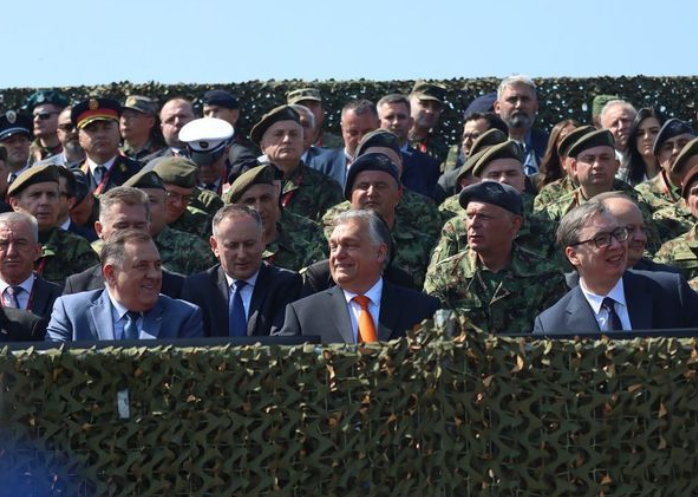 DODIK NAKON VOJNOG PRIKAZA U BATAJNICI Vojska Srbije modernizovana i spremna da odbrani srpski narod!