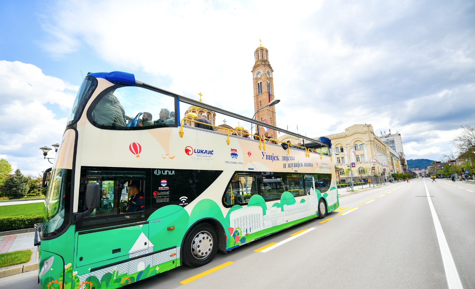VOŽNJA I TOKOM SEPTEMBRA Panoramski bus na raspolaganju vikendima