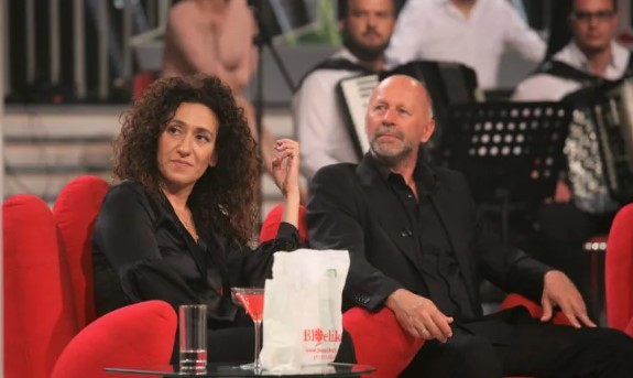 NEOČEKIVANI OBRT NA MUZIČKOJ SCENI Da li to grupa "Zana" dobija pjevača? (FOTO)