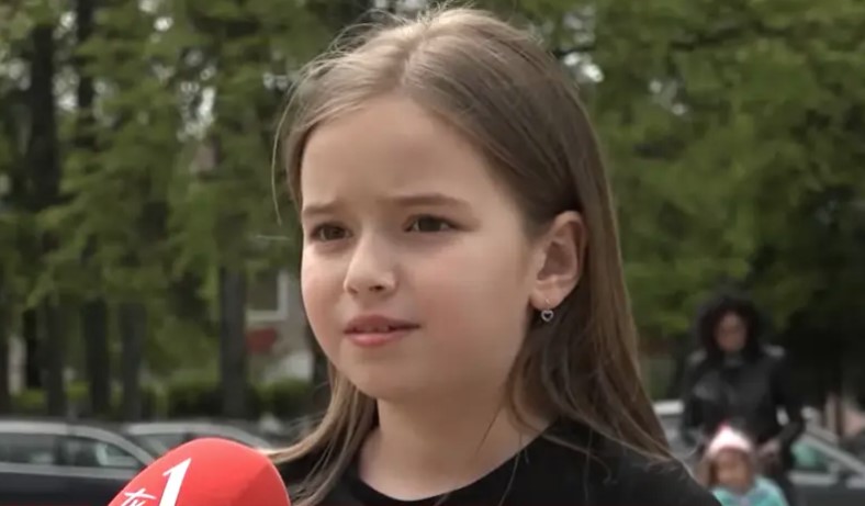 GEST ZA SVAKU POHVALU Devetogodišnja Dobojka donirala kosu oboljeloj djeci