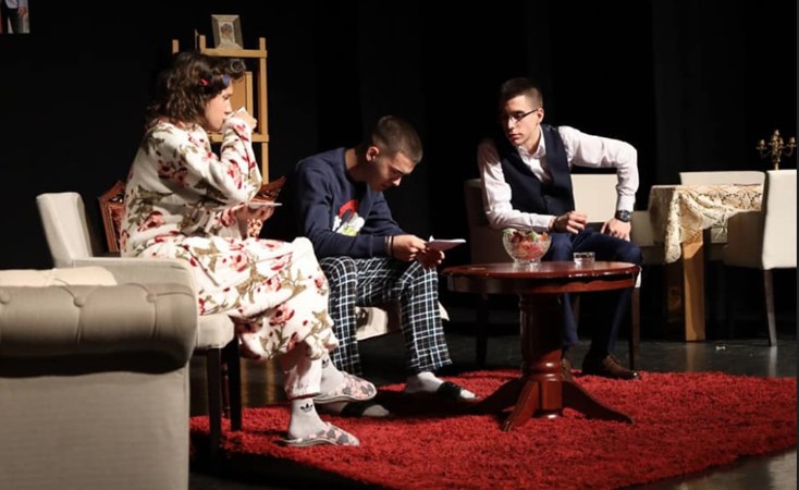 SEMBERIJA BILA U ZNAKU POZORIŠTA Završen festival srednjoškolskih predstava