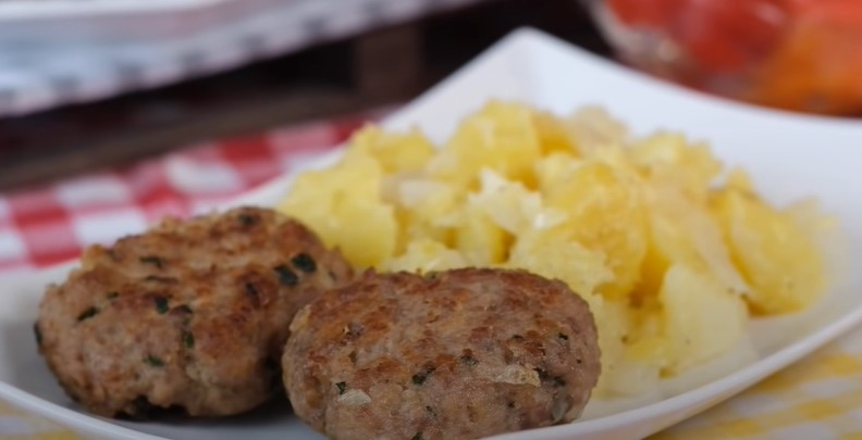 RUČAK ZA PRSTE POLIZATI Faširane šnicle na turski način