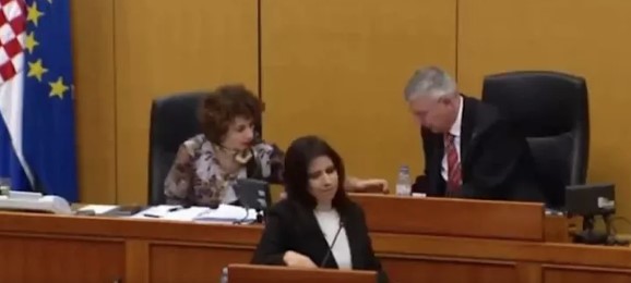 NIJE ŠALA! Hrvatskim saborom se orio hit „Zvezde Granda“, predsjedavajući od panike nije mogao da ugasi zvuk (VIDEO)