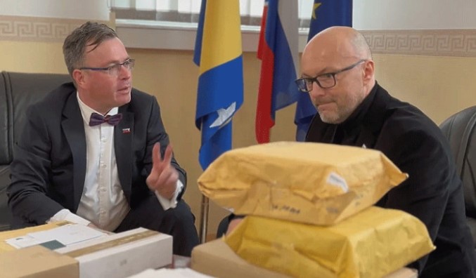 EVO ŠTA IH JE INSPIRISALO Ambasadori Slovačke i Slovenije napravili prvoaprilski video