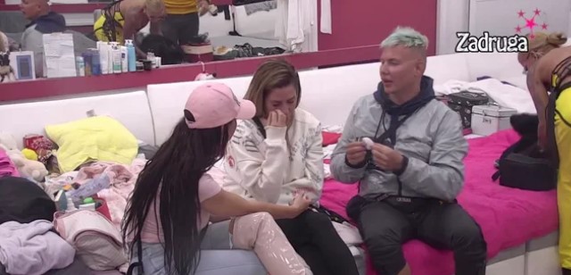 PRISJEĆA SE SVEGA ŠTO JE PROŽIVJELA SA ZVEZDANOM! Ana sa suzama u očima priznala da joj se Slavnić gadi! Slađa je tješila kao pravi prijatelj! (VIDEO)