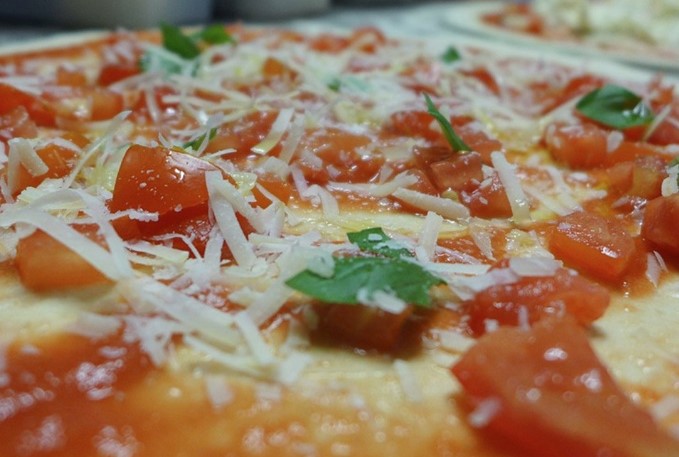 PRIJEDLOG ZA DANAŠNJI RUČAK Zapečena pasta sa povrćem i sirom