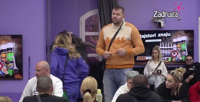 ZARATILI NA STARTU! Janjuš prebacio Tamaris Zoričin veliki budžet, ona se sukobila sa njim i Miljanom Popović! (VIDEO)
