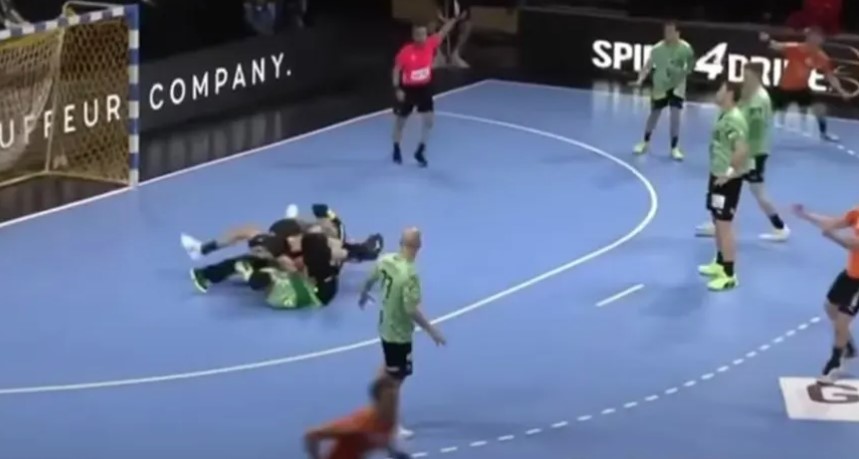 OVO SE RIJETKO KAD VIĐA Srpski golman poslao dva protivnička igrača u bolnicu (VIDEO)
