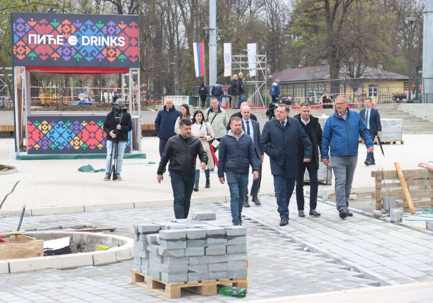 RADOVI SE PRIVODE KRAJU Dodik ponovo obišao gradilište za teniski turnir Srpska open (FOTO)