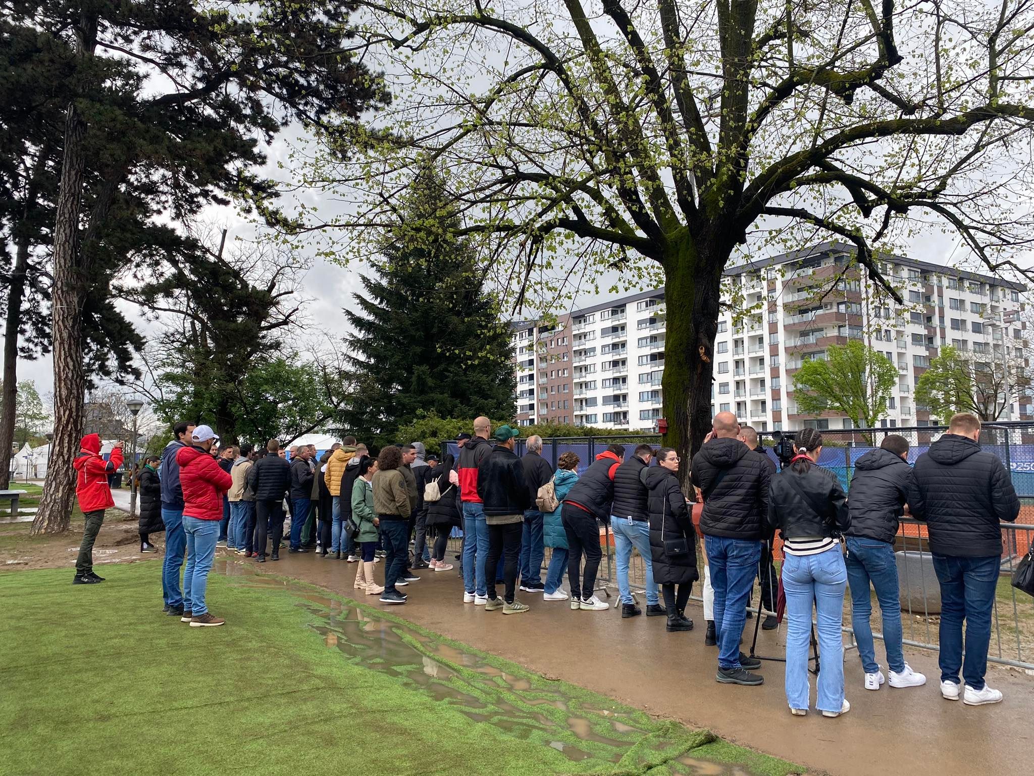 SVI ČEKAJU NOVAKA ĐOKOVIĆA Banjalučani i drugog dana hrle na Srpska open da gledaju majstorije najvećeg! (FOTO)