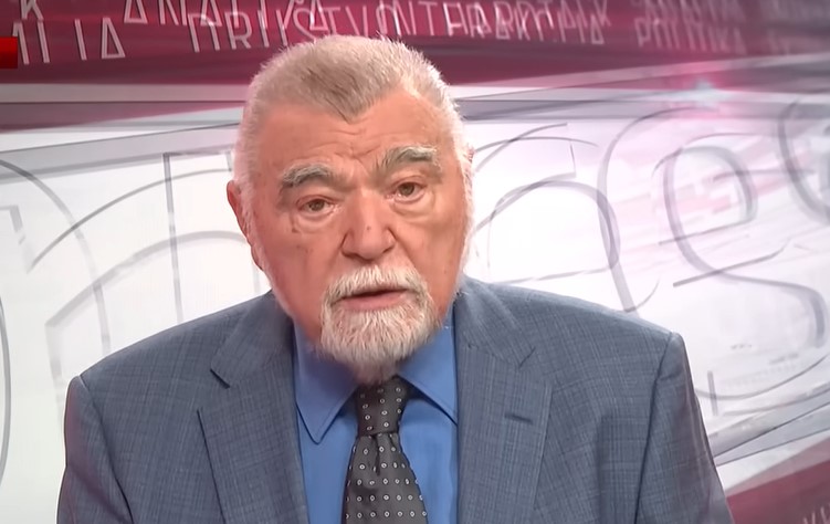 ISPLIVALE ŠOKANTNE INFORMACIJE Mesić u memoarima otkrio: Tuđman bio na psihijatriji, sastajao se s Alijom
