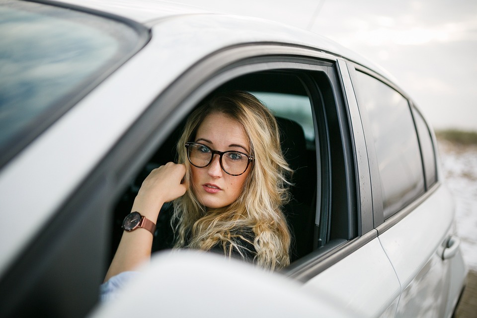 ŠTA MISLITE, ŠTA JE PRESUDILO? Pala na vozačkom ispitu, a nije ni upalila automobil!