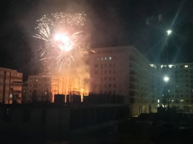 Pristalice Јakova Milatovića proslavile pobjedu vatrometom (VIDEO)