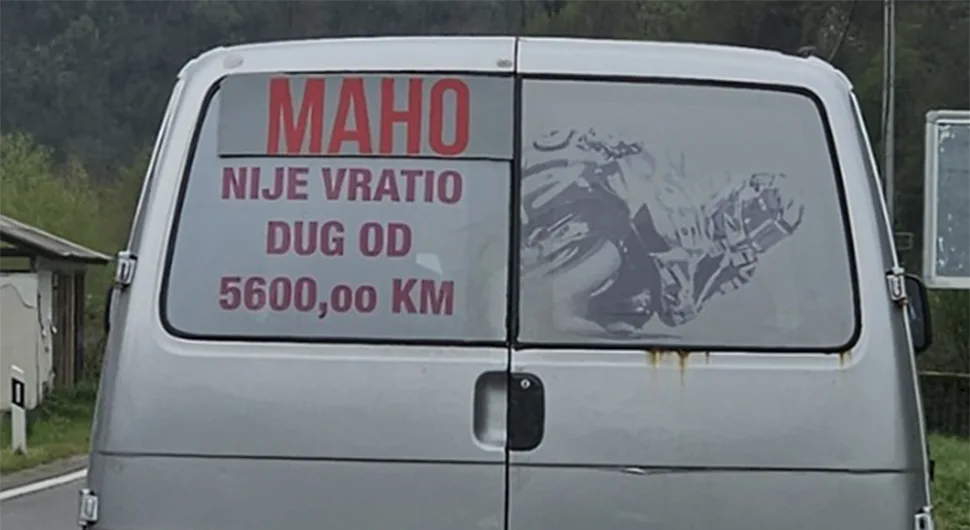"OSVETA" NA BOSANSKI NAČIN Provozao kombi s natpisom koji je zasmijao region