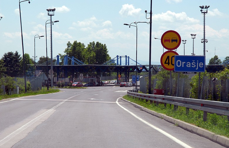 Odblokiran granični prelaz: Poljoprivrednici odustali od namjere da bude blokiran do ispunjenja njihovih zahtjeva