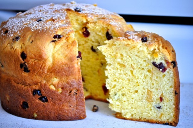 POSLASTICA ZA VRIJEME PRAZNIKA Panettone kolač koji miriše na Italiju