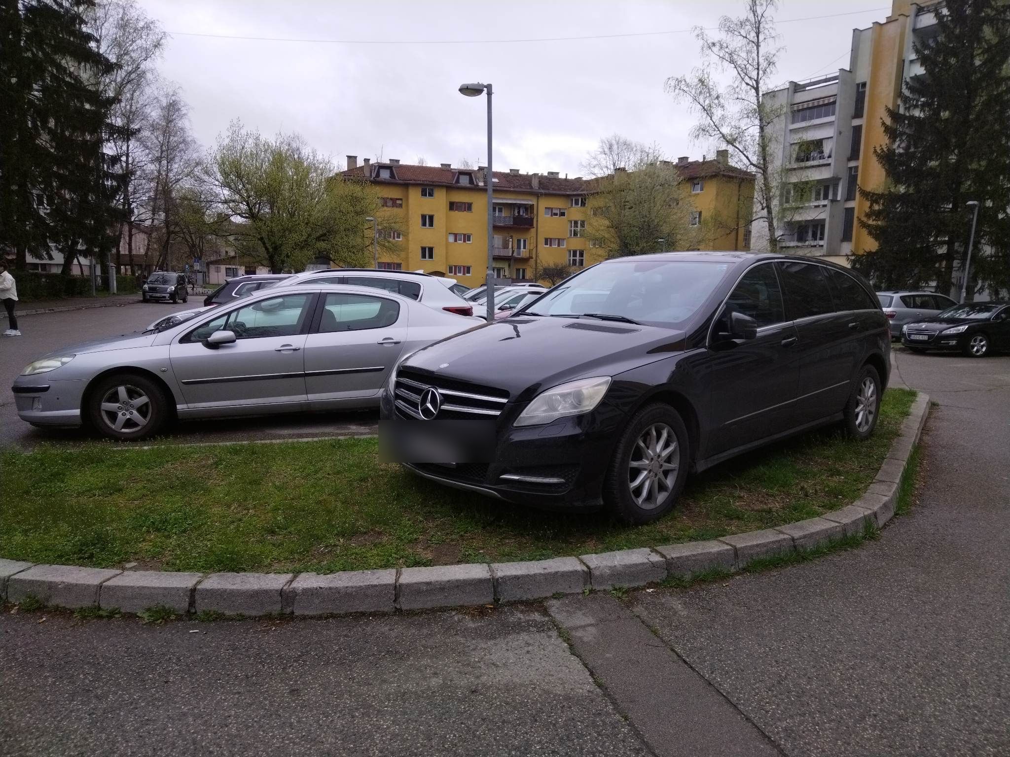 DOSKOČILI BAHATIM VOZAČIMA Kinezima više ne treba "pauk služba", imaju bolje rješenje (VIDEO)