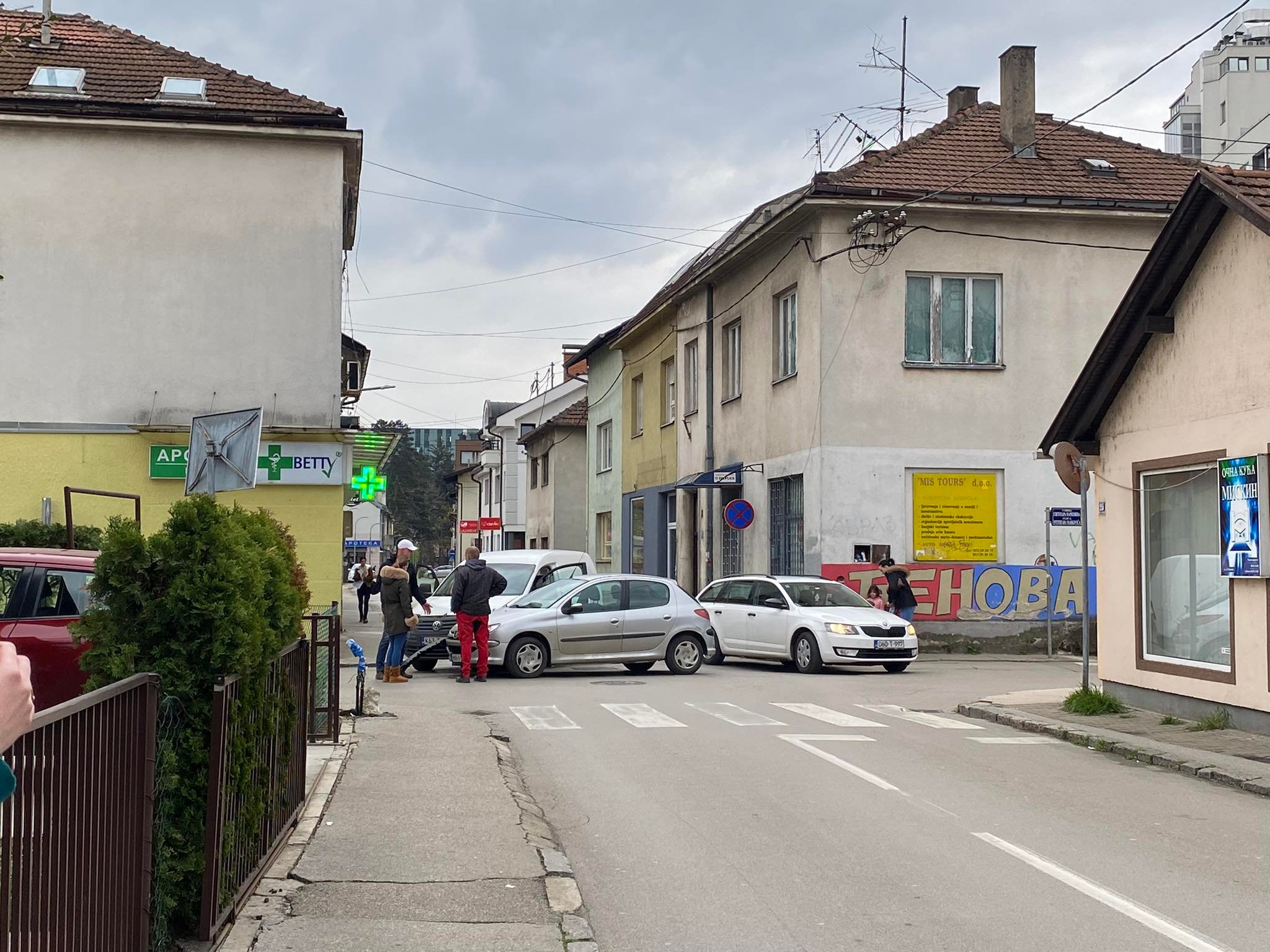 SAOBRAĆAJKA U NOVOJ VAROŠI U Pežou bilo troje maloljetne djece