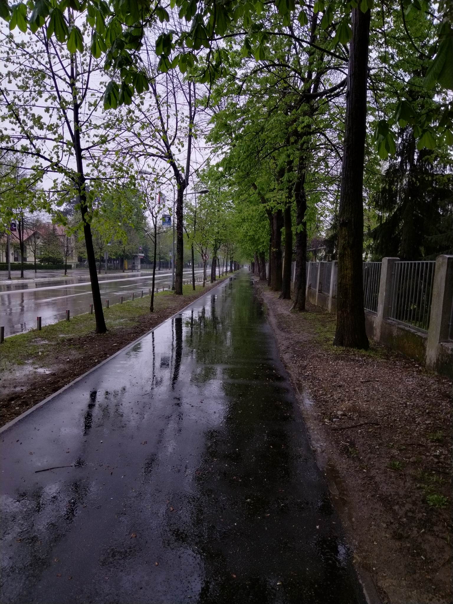 VREMENSKA PROGNOZA ZA SUTRA Oblačno, izdato upozorenje na pljuskove