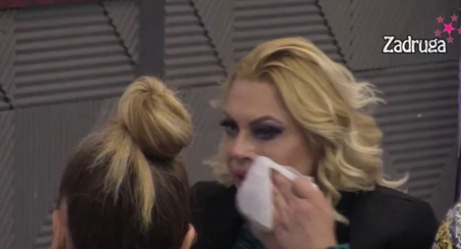 OVO JE NEČUVENO! Miljana polila Mariju vodom i uputila jezive riječi: Bolje da si umrla od raka, da te se spasim (VIDEO)