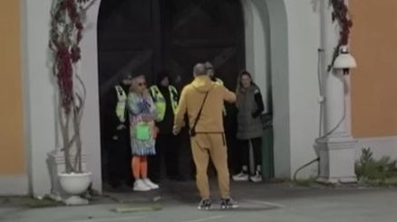 ZVEZDAN NOŽEM KRENUO NA ANU: Sad ćeš da kažeš jesam li čovjek (VIDEO)